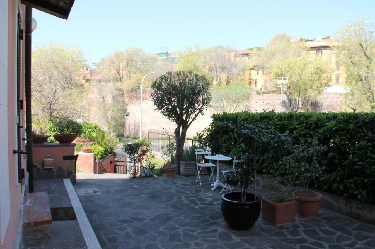 Piramide Gold Apartment Roma Exterior foto