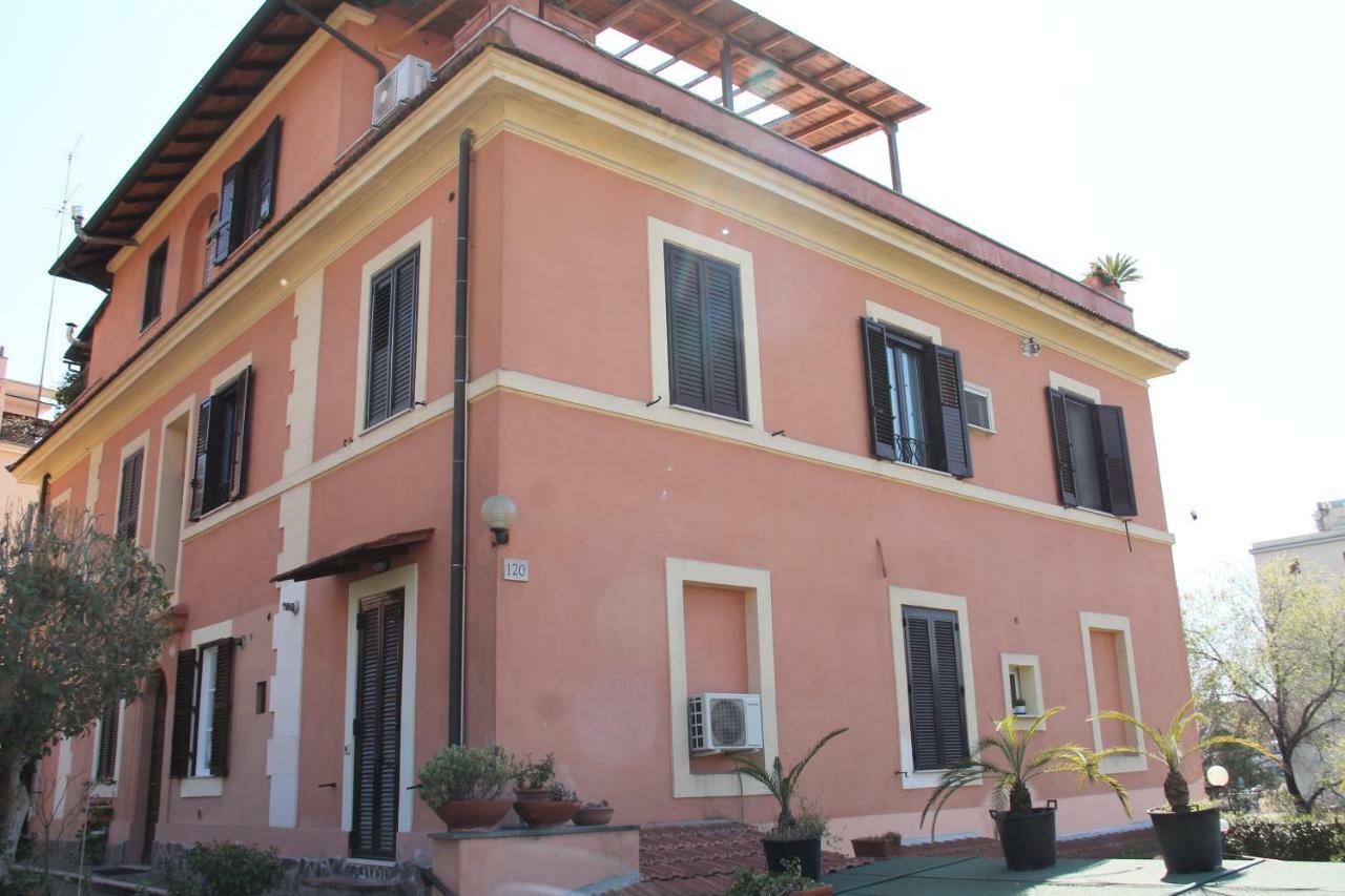 Piramide Gold Apartment Roma Exterior foto